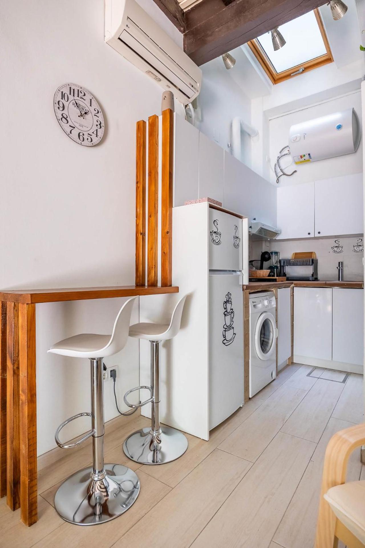 Comfy Away - Estudio En Patio De Vecinos En Las Setas Sevilla Exterior foto