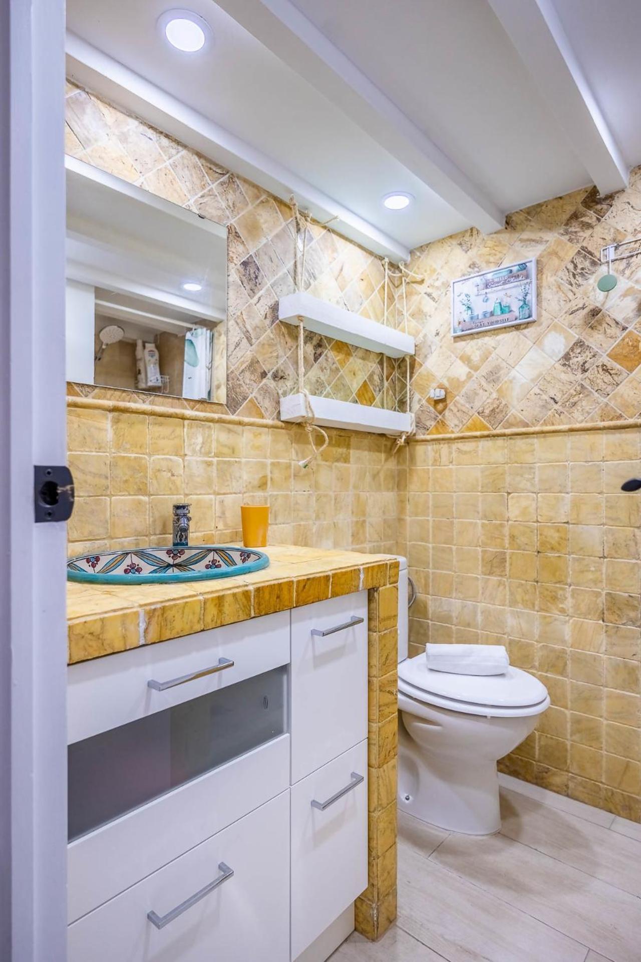 Comfy Away - Estudio En Patio De Vecinos En Las Setas Sevilla Exterior foto